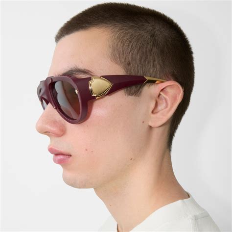 burberry bordeaux|Shield Mask Sunglasses in Bordeaux .